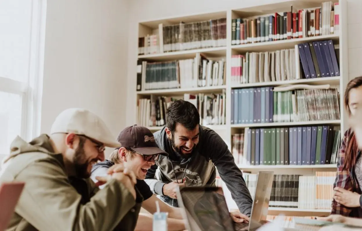 estudiar-dos-carreras-y-trabajar